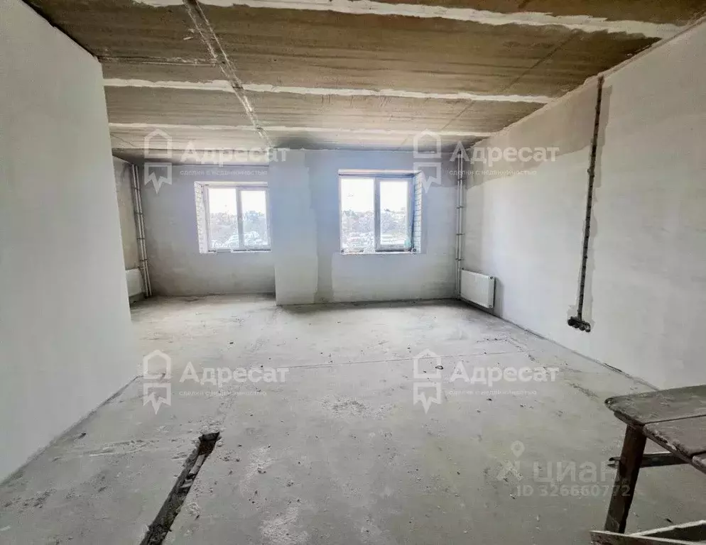 4-к кв. Волгоградская область, Волгоград ул. Расула Гамзатова, 7 ... - Фото 1