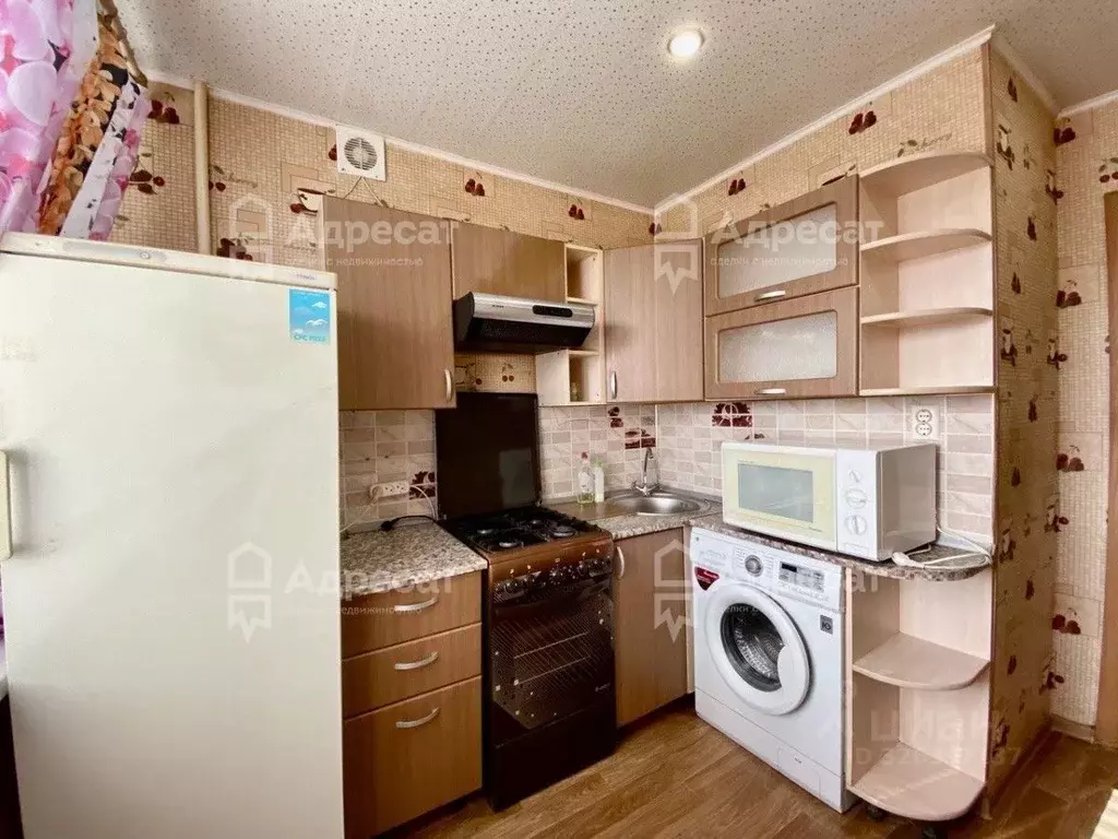 1-к кв. Волгоградская область, Волгоград ул. 50 лет Октября, 17 (32.5 ... - Фото 1