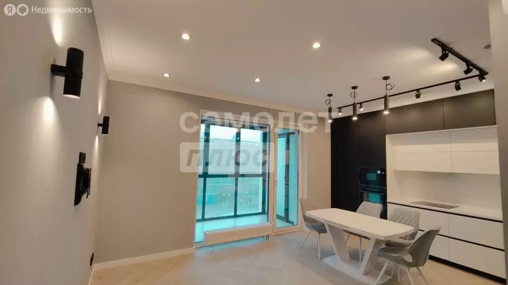 3-комнатная квартира: Екатеринбург, улица Степана Разина, 23 (90 м) - Фото 1