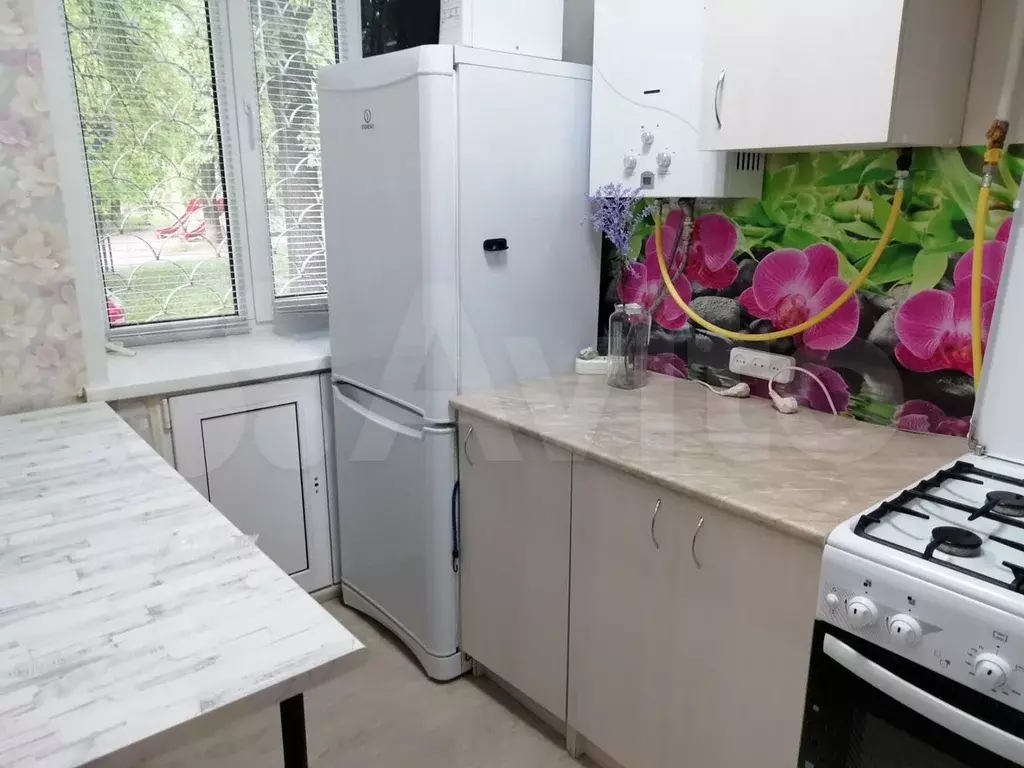 1-к. квартира, 30 м, 1/3 эт. - Фото 1