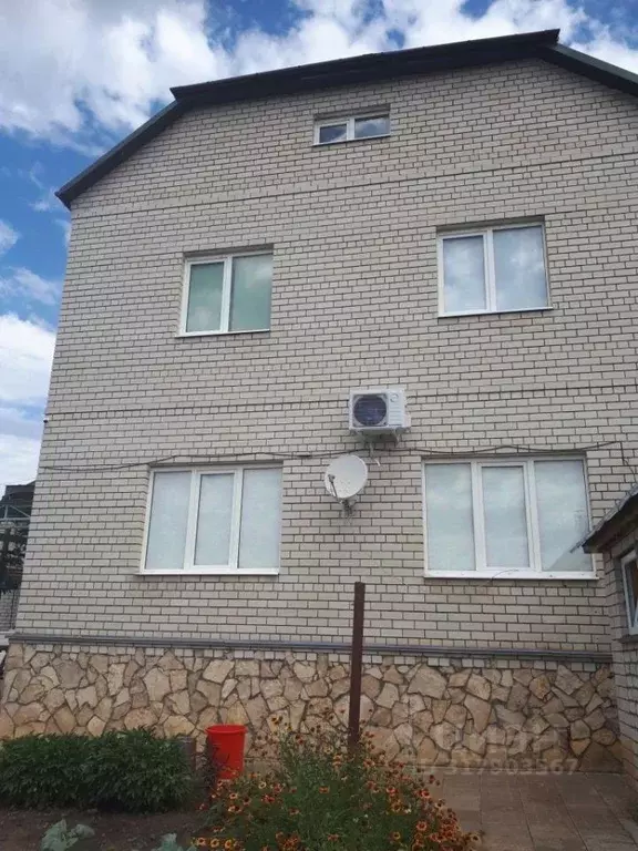 Дом в Саратовская область, Саратов Черниговская ул., 57 (194 м) - Фото 0