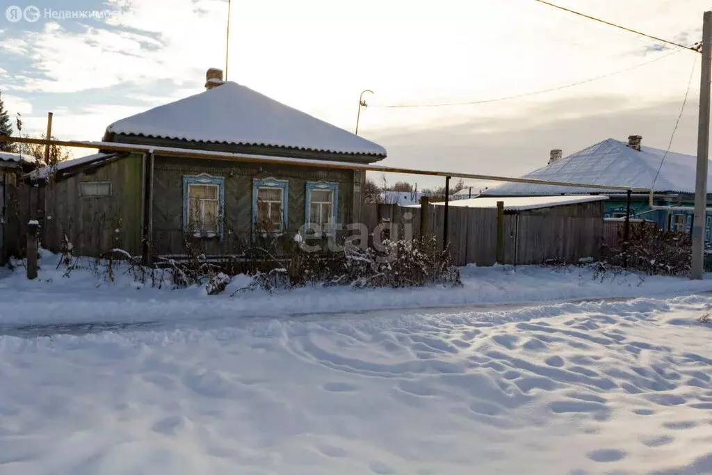 Дом в Ялуторовск, улица Ватутина (28.3 м) - Фото 1