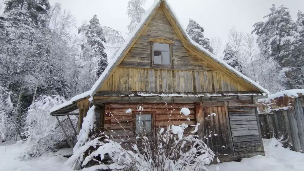 Дом в Ленинградская область, Киришский район, Пчевжинское с/пос, д. ... - Фото 1