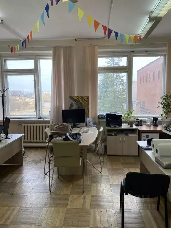 Помещение свободного назначения в Санкт-Петербург пос. Тярлево,  (33 ... - Фото 0