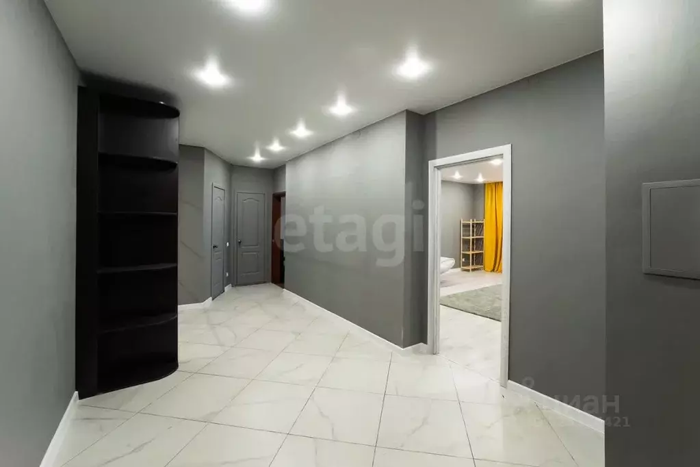 2-к кв. Ульяновская область, Ульяновск ул. Кирова, 6 (77.8 м) - Фото 0