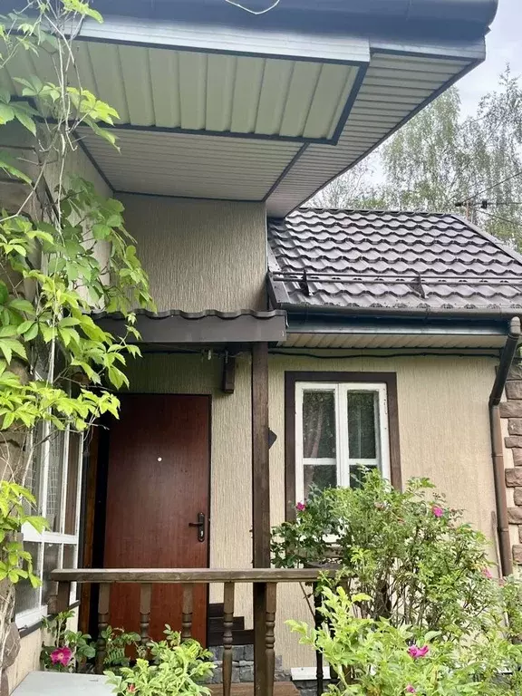 Дом в Ленинградская область, Выборгский район, Рощинское городское ... - Фото 2