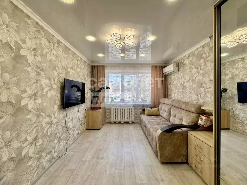 2-к кв. Ульяновская область, Димитровград ул. Курчатова, 26А (41.8 м) - Фото 0