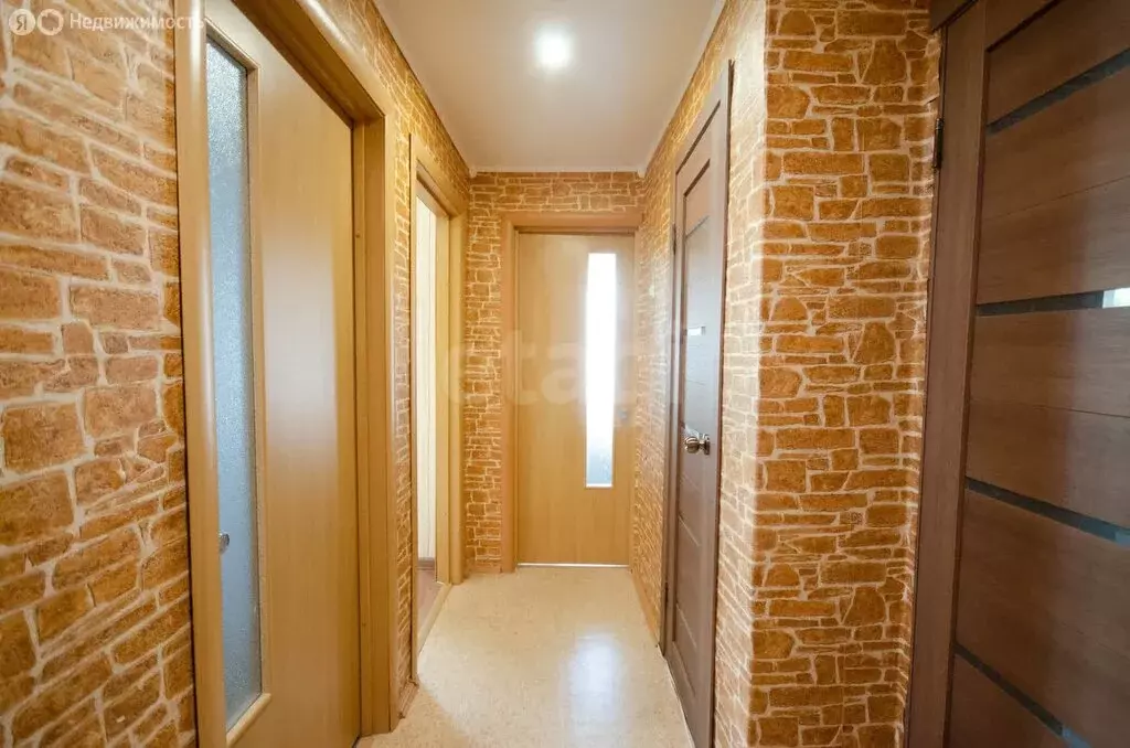 2-комнатная квартира: Ялуторовск, улица Свободы, 239 (40 м) - Фото 0