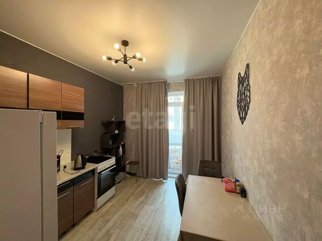 1-к кв. Ямало-Ненецкий АО, Новый Уренгой Таежная ул., 31А (37.6 м) - Фото 1