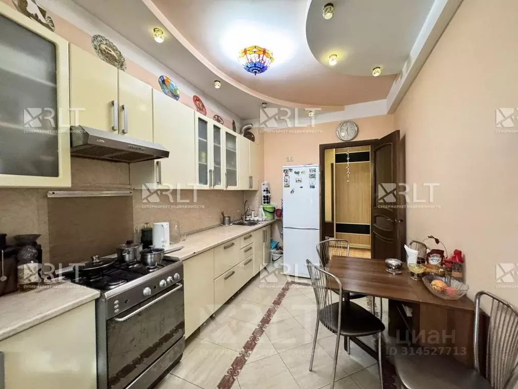 2-к кв. Дагестан, Махачкала ул. Фадеева, 27 (75.0 м) - Фото 0