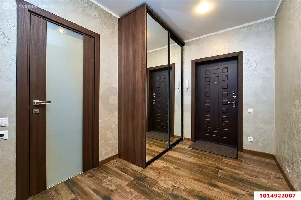 1-комнатная квартира: Краснодар, Совхозная улица, 1к7 (59.9 м) - Фото 1