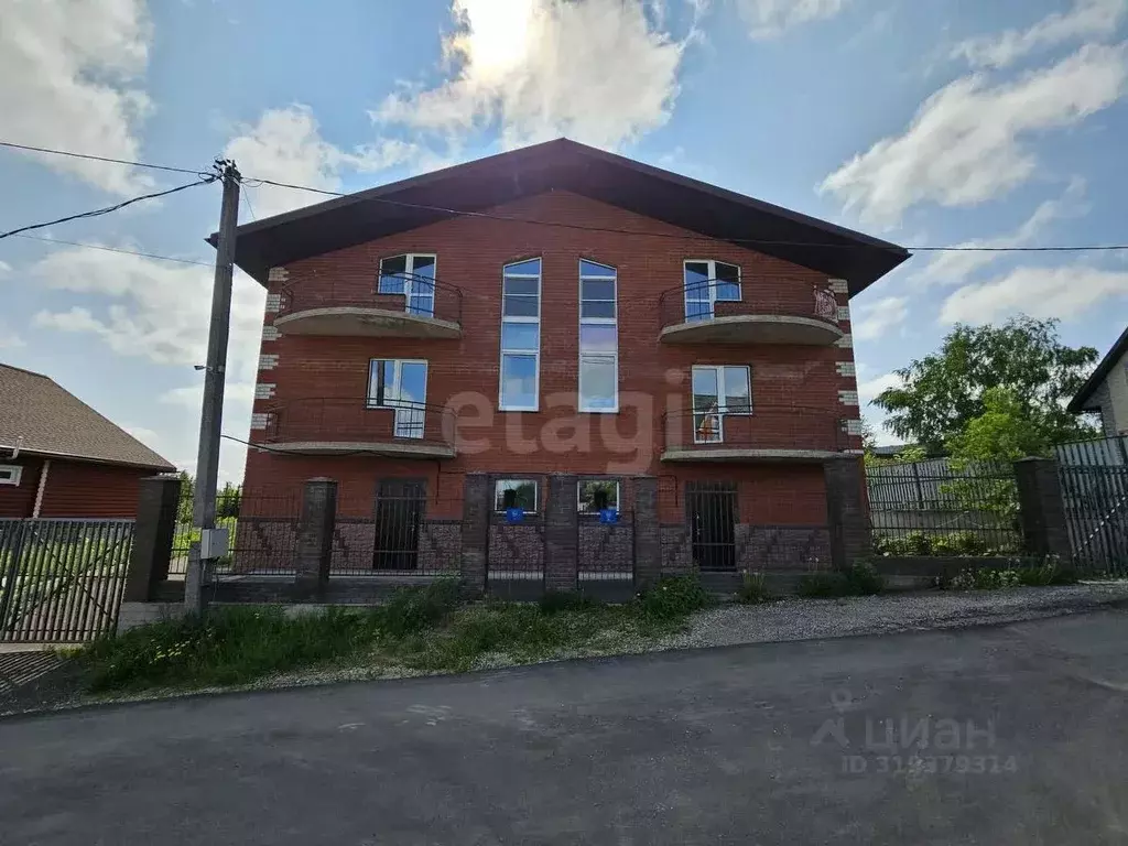 Таунхаус в Коми, Сыктывкар Тентюковская ул., 259/2 (540 м) - Фото 1