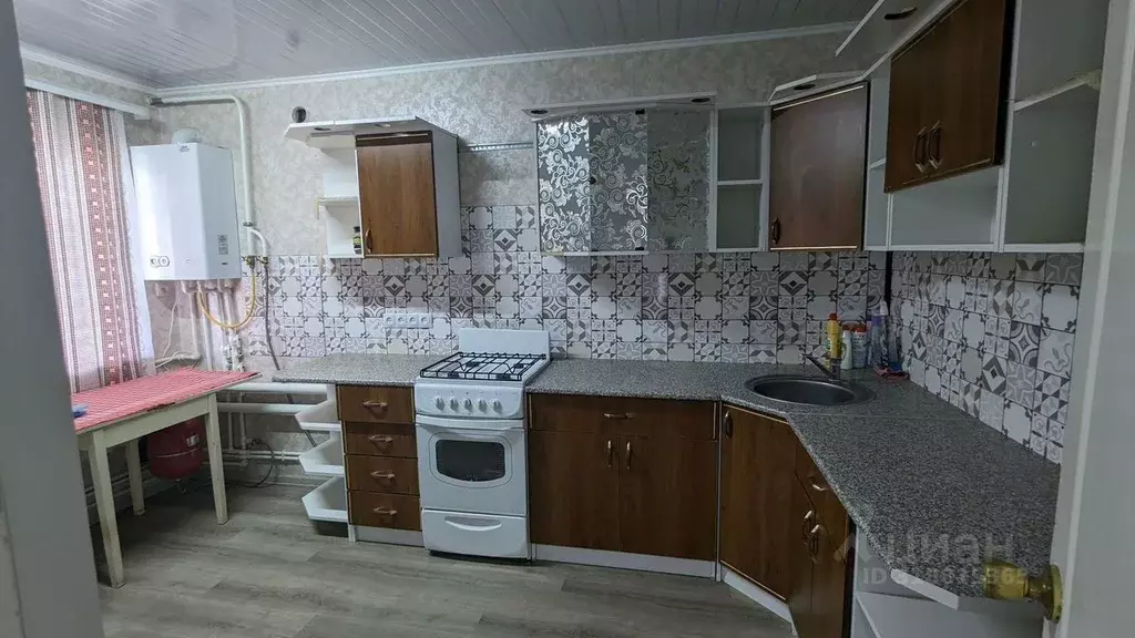 Дом в Саратовская область, Красный Кут Октябрьская ул., 21 (86 м) - Фото 1
