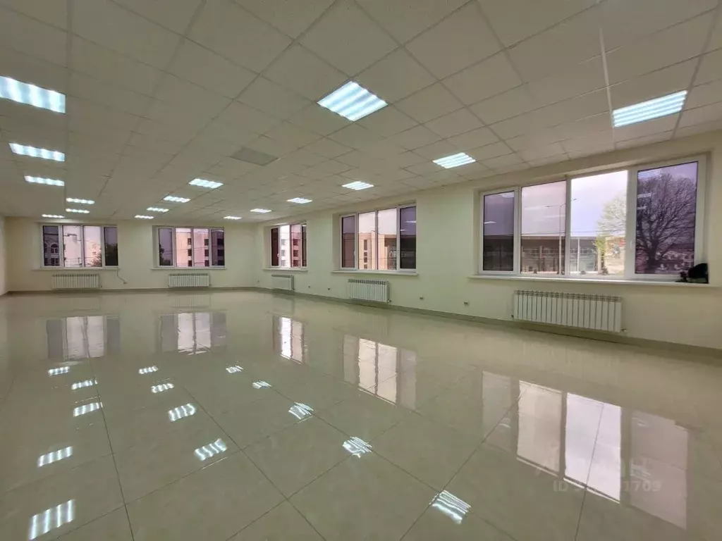 Помещение свободного назначения в Кабардино-Балкария, Нальчик ул. ... - Фото 1