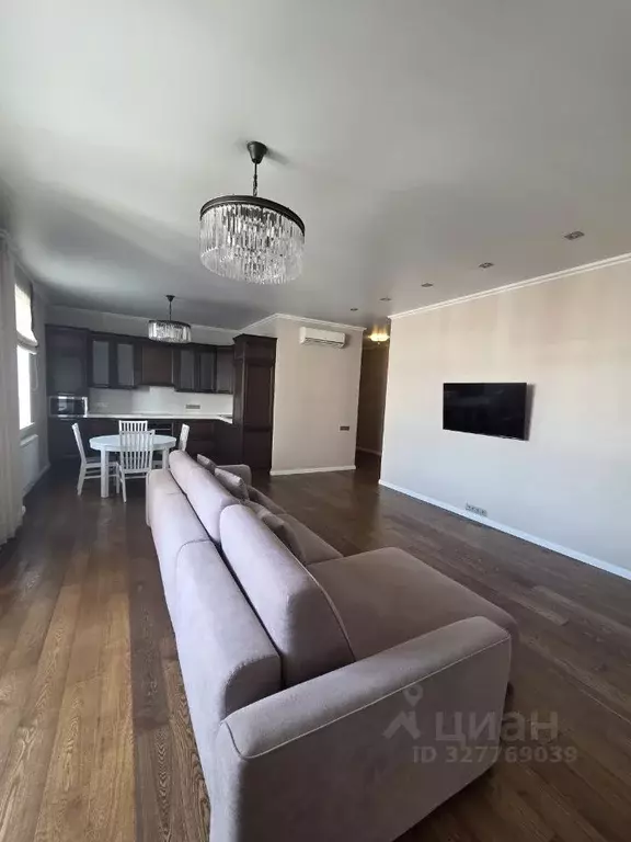 3-к кв. Москва Мосфильмовская ул., 53 (100.0 м) - Фото 1