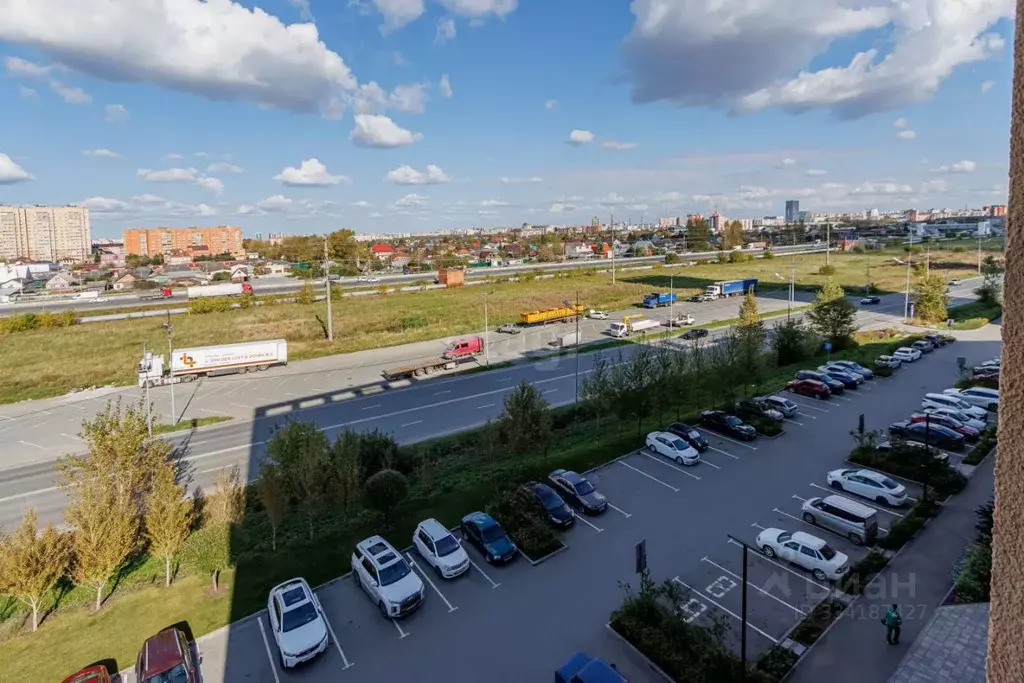 2-к кв. Тюменская область, Тюмень ул. Василия Подшибякина, 9 (76.0 м) - Фото 1