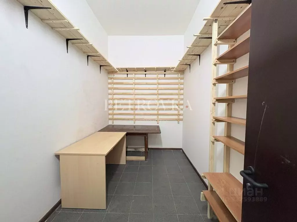 Гараж в Московская область, Королев ул. Академика Легостаева, 8 (8 м) - Фото 1