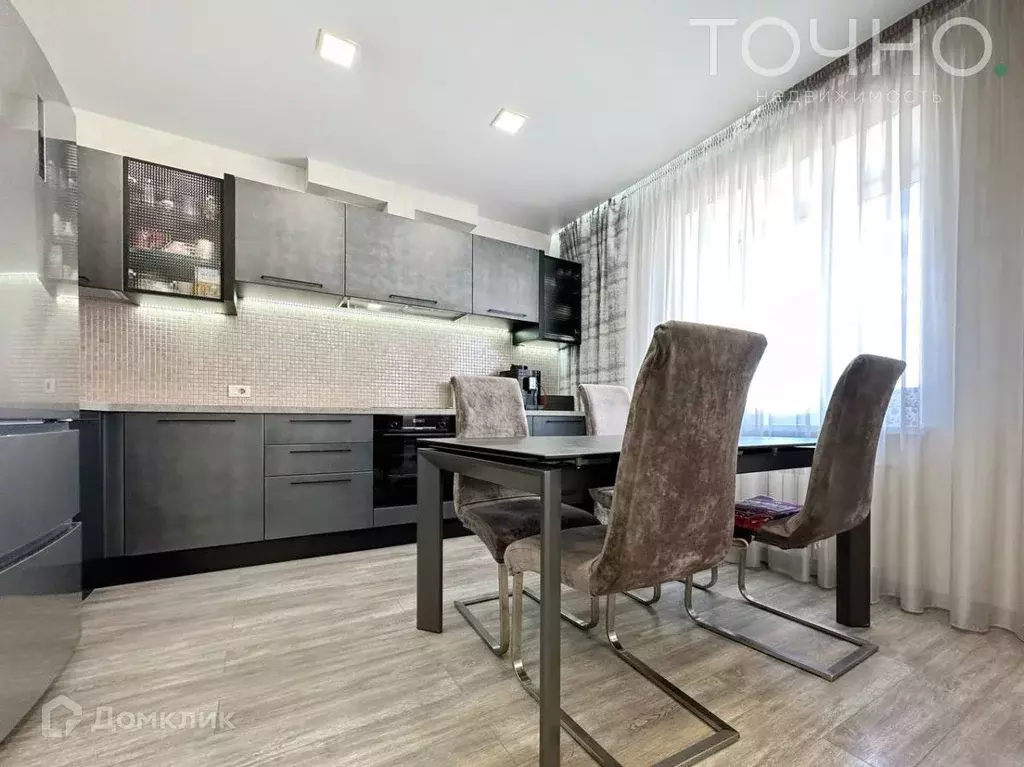 Продаётся 2-к квартира, 65 м - Фото 0
