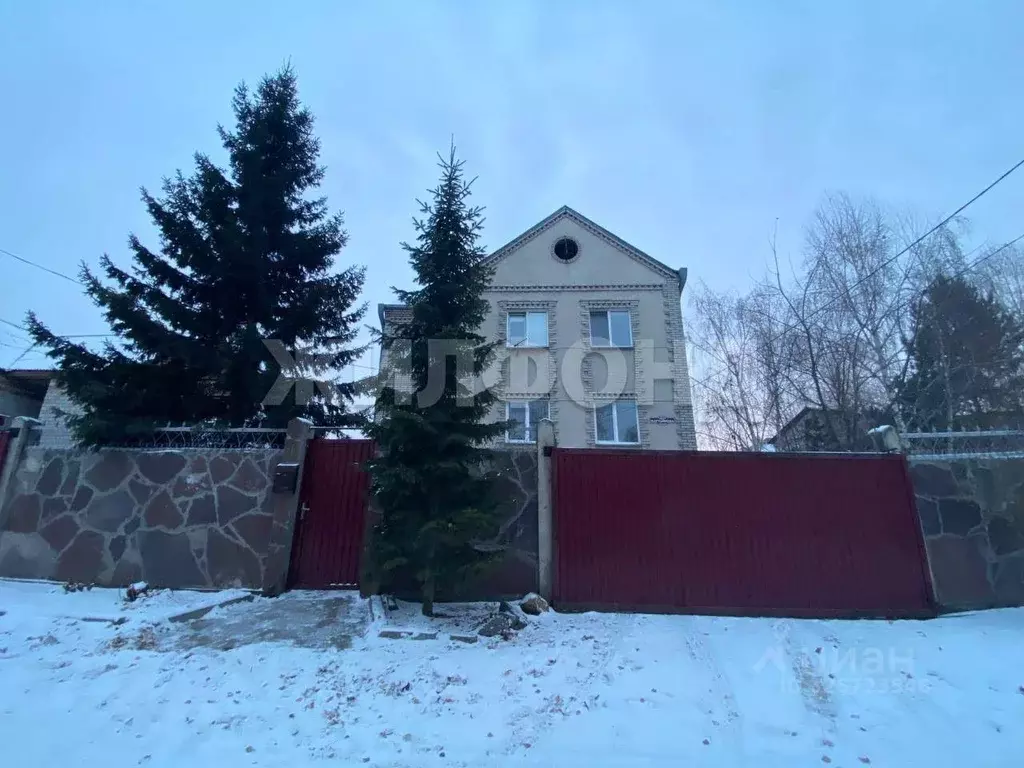 Коттедж в Хакасия, Абакан ул. Мартьянова (300 м) - Фото 1