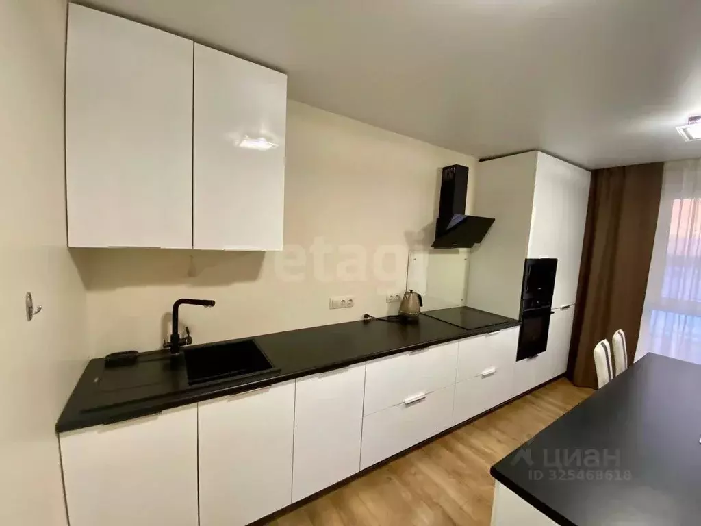 2-к кв. Тюменская область, Тюмень ул. Монтажников, 61 (57.1 м) - Фото 0