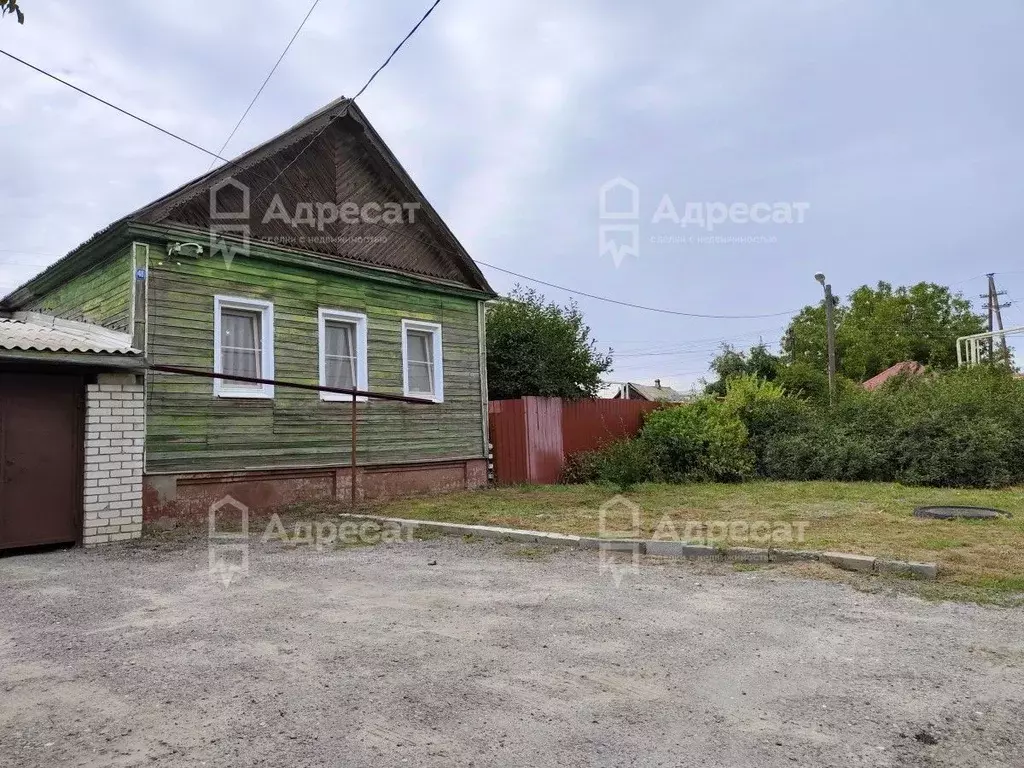 Дом в Волгоградская область, Волгоград Уржумская ул. (111 м) - Фото 0