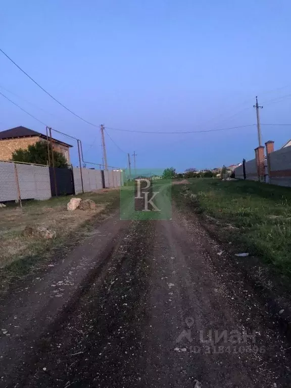 Участок в Крым, Симферопольский район, с. Мирное 2034 (6.3 сот.) - Фото 1