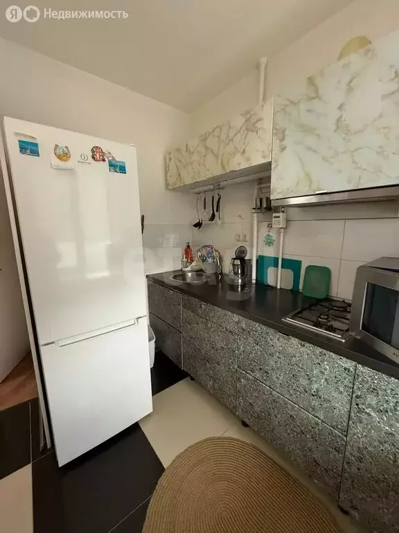 Квартира-студия: Омск, Ленинградская площадь, 1 (27.5 м) - Фото 0