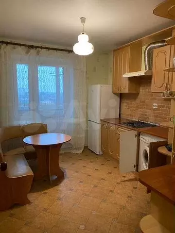 1-к. квартира, 42 м, 8/10 эт. - Фото 0