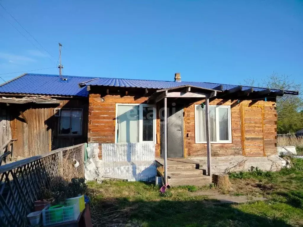 Дом в Камчатский край, Быстринский муниципальный округ, с. Эссо ул. ... - Фото 1