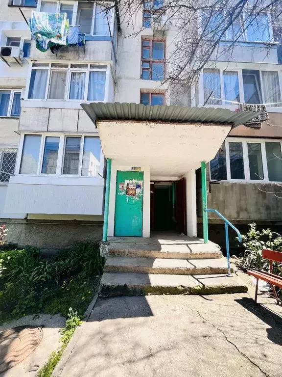 3-к кв. Крым, Феодосия ул. Челнокова, 66 (66.0 м) - Фото 2
