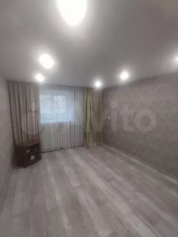2-к. квартира, 48 м, 1/5 эт. - Фото 0