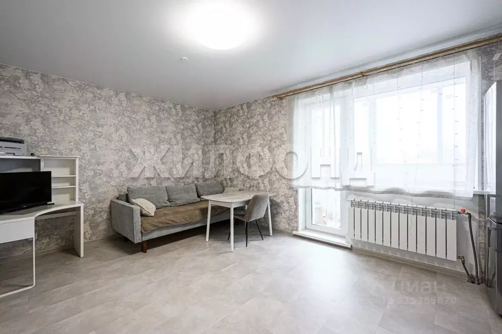 1-к кв. Новосибирская область, Новосибирск ул. Кирова, 242 (50.9 м) - Фото 1