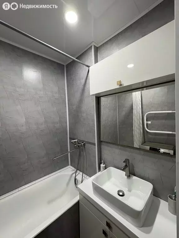 2-комнатная квартира: Саяногорск, Юбилейная улица, 3Ак3 (56.1 м) - Фото 1