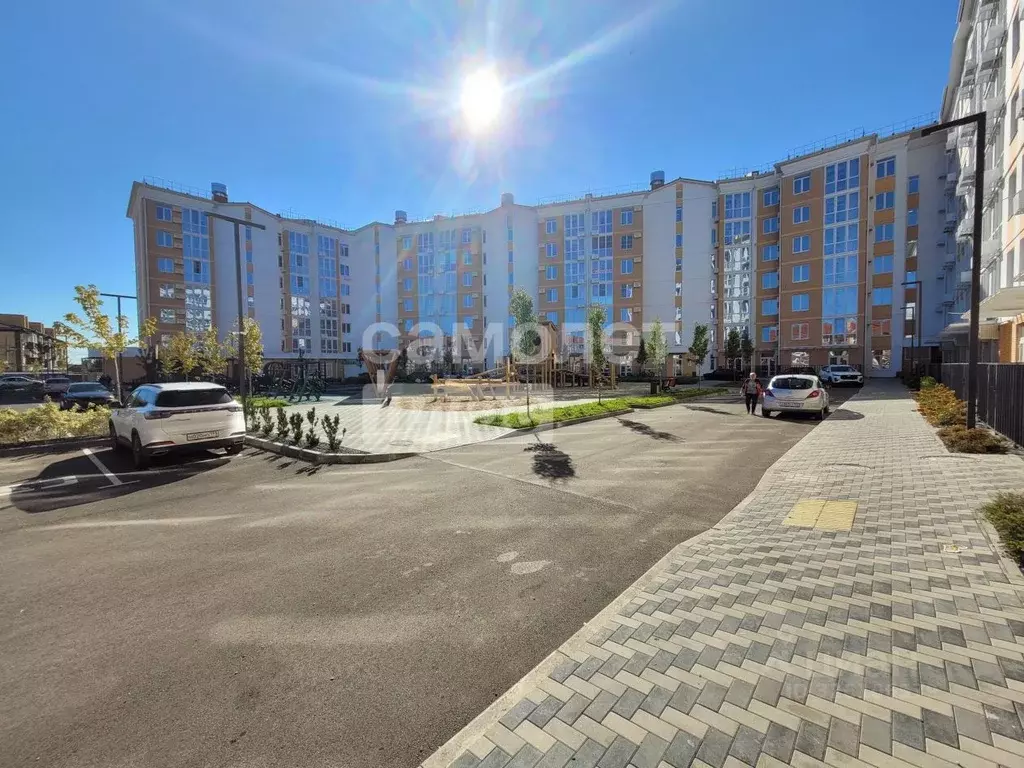 2-к кв. Краснодарский край, Динская ст-ца ул. Спортивная, 2А (69.1 м) - Фото 1