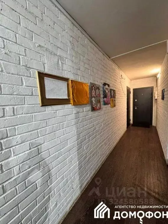 2-к кв. Омская область, Омск ул. 9-я Линия, 194А (35.0 м) - Фото 1