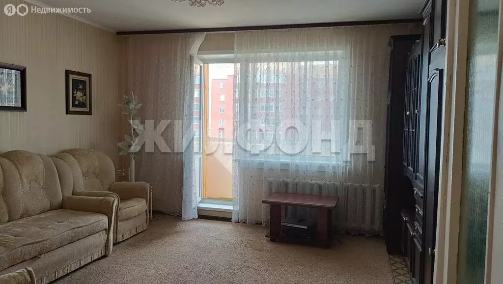 3-комнатная квартира: Новосибирск, улица Федосеева, 3 (64.1 м) - Фото 0