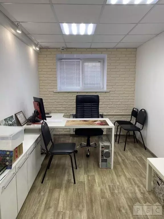 Помещение свободного назначения в Саратовская область, Саратов ул. ... - Фото 1