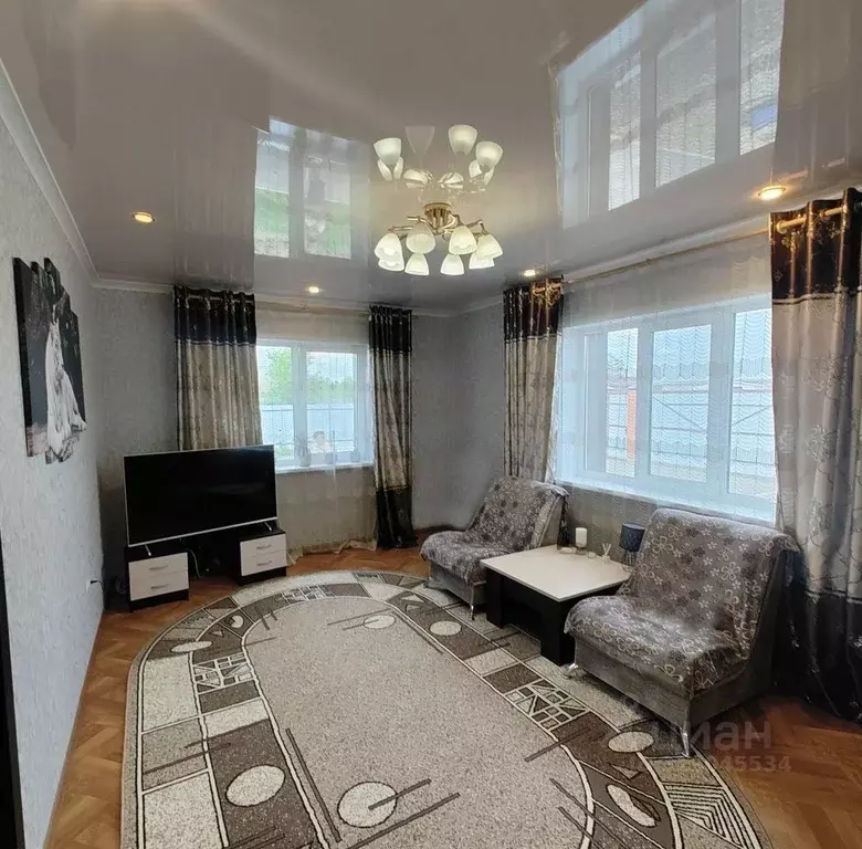 Дом в Оренбургская область, Сакмарский район, Татаро-Каргалинский ... - Фото 1