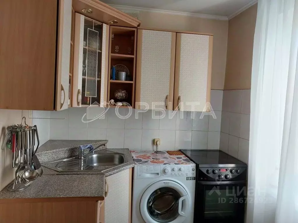 3-к кв. Тюменская область, Тюмень Ямская ул., 96 (56.0 м) - Фото 2