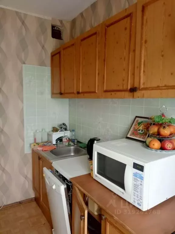 3-к кв. Новгородская область, Старая Русса ул. Тахирова, 8 (66.1 м) - Фото 1