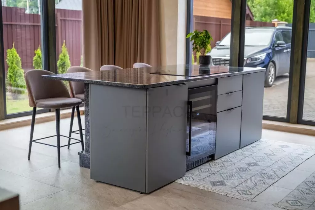 Дом в Ленинградская область, Всеволожск пер. Веры Пановой, 10 (255 м) - Фото 1