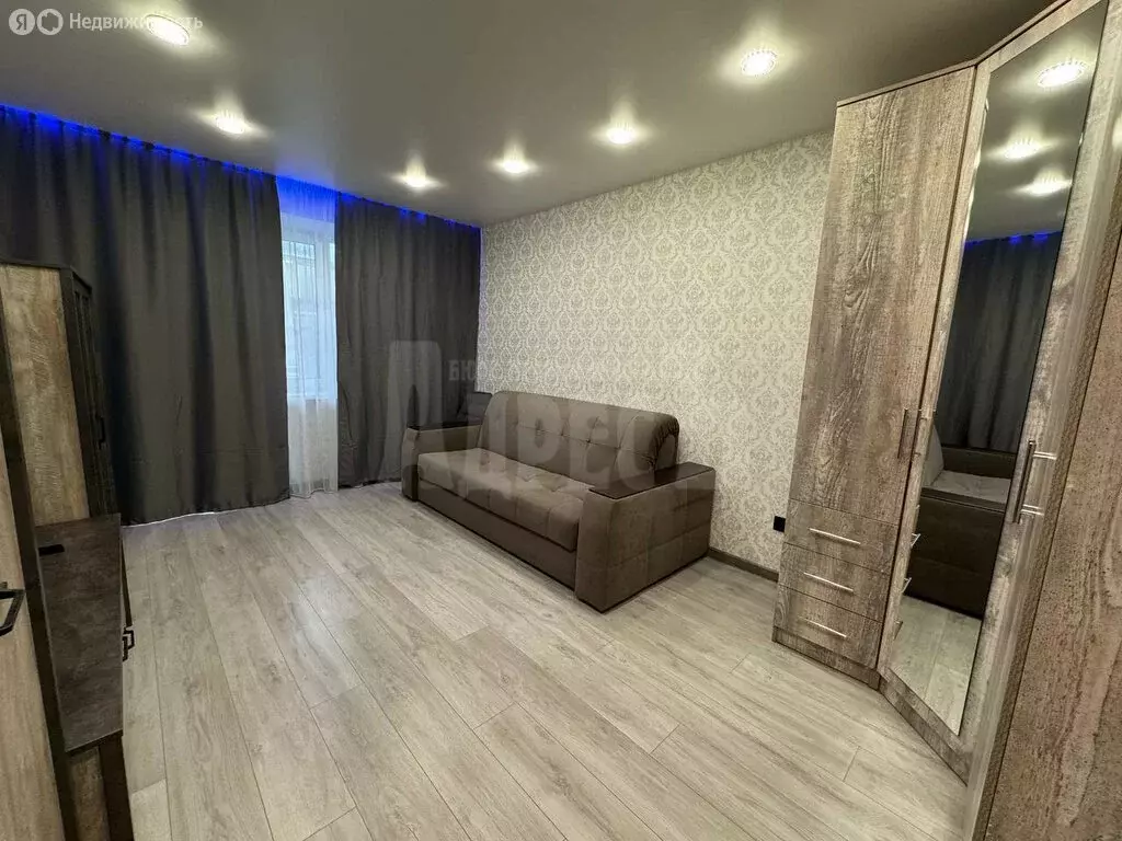 1-комнатная квартира: Обнинск, улица Аксёнова, 6 (35.5 м) - Фото 0