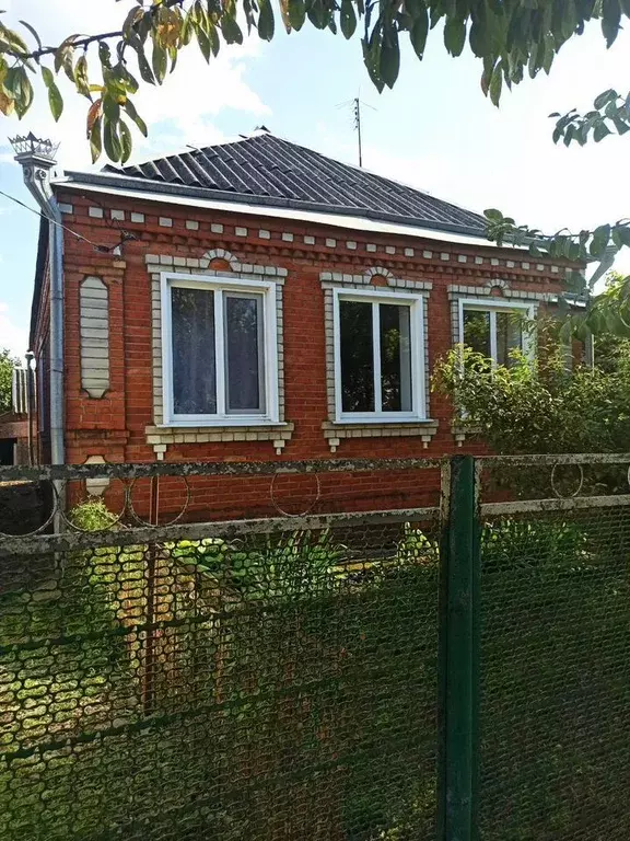 Дом в Краснодарский край, Кореновск Выселковская ул. (75 м) - Фото 1