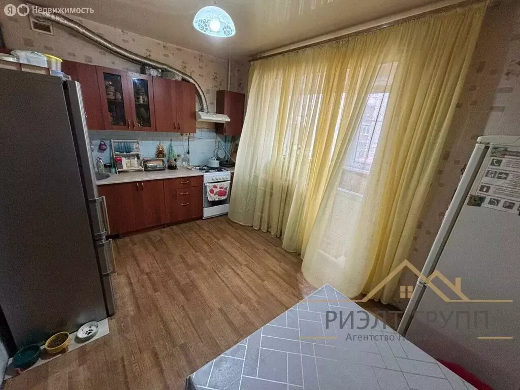 4-комнатная квартира: Казань, улица Нариманова, 52 (76.3 м) - Фото 0