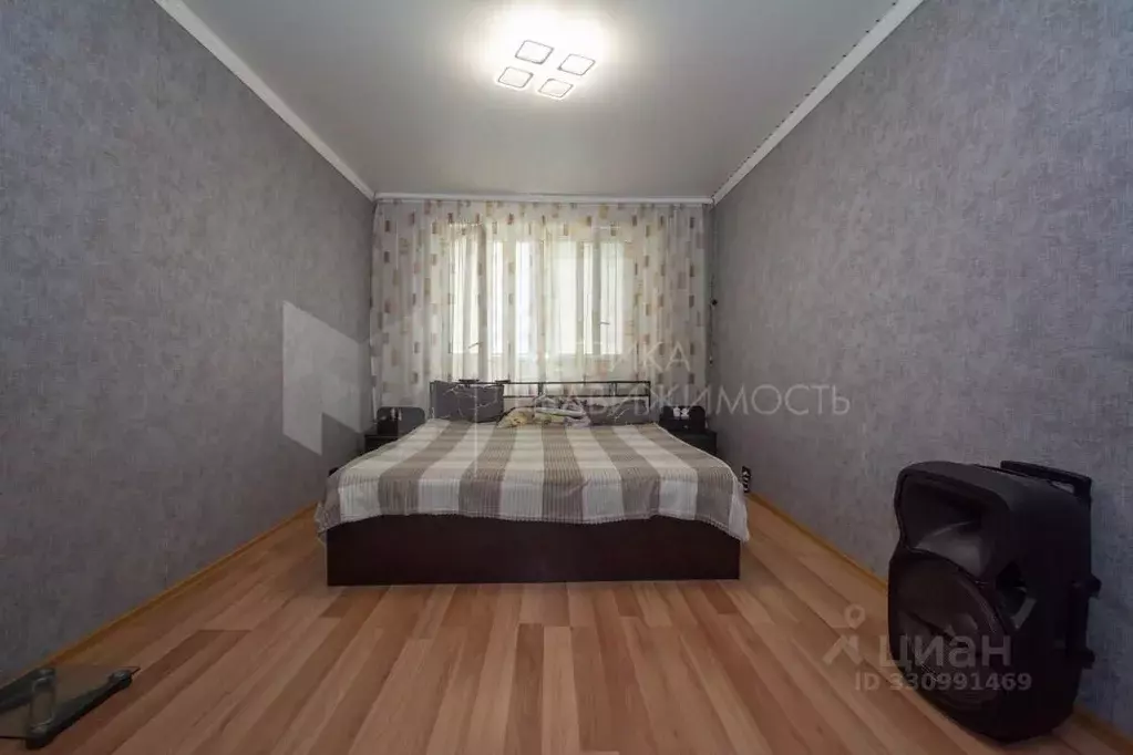 1-к кв. Тюменская область, Тюмень ул. 30 лет Победы, 140 (33.3 м) - Фото 1