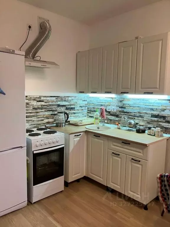 3-к кв. Свердловская область, Екатеринбург ул. Кировградская, 12 (64.0 ... - Фото 1