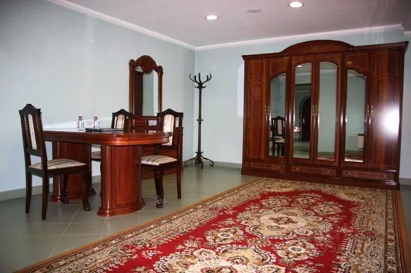 Комната Татарстан, Казань Кремлевская ул., 15 (50.0 м) - Фото 1