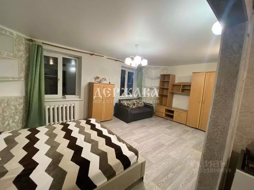 1-к кв. Белгородская область, Старый Оскол Дубрава мкр, 1 кв-л, 13 ... - Фото 1