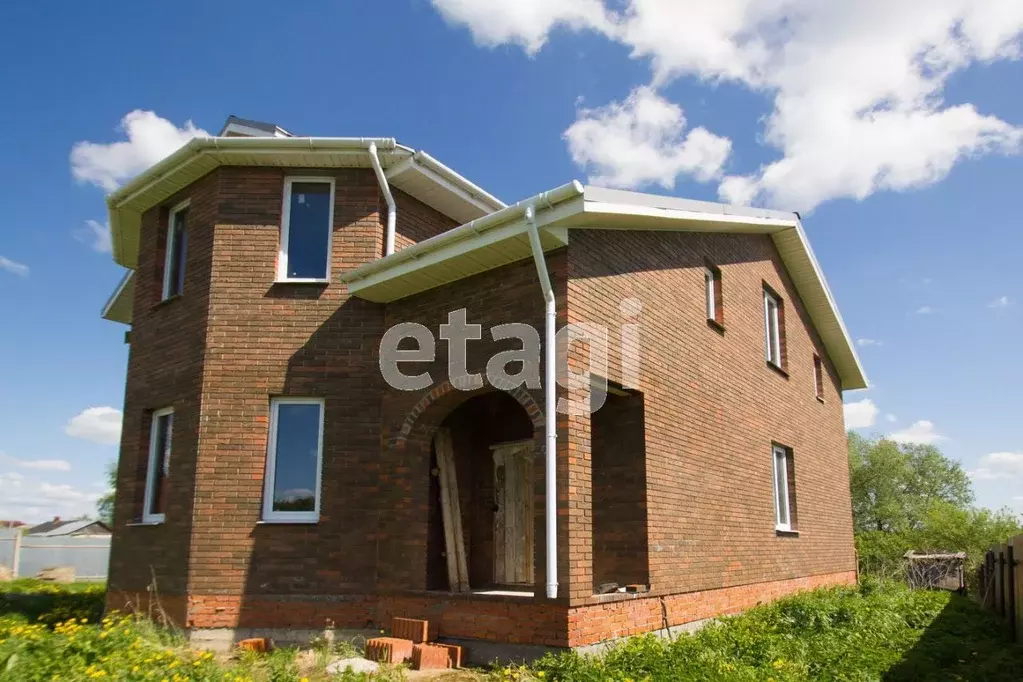 Дом в Калужская область, Калуга городской округ, д. Мстихино ул. ... - Фото 1