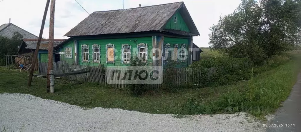 Дом в Свердловская область, Артемовский муниципальный округ, с. ... - Фото 0